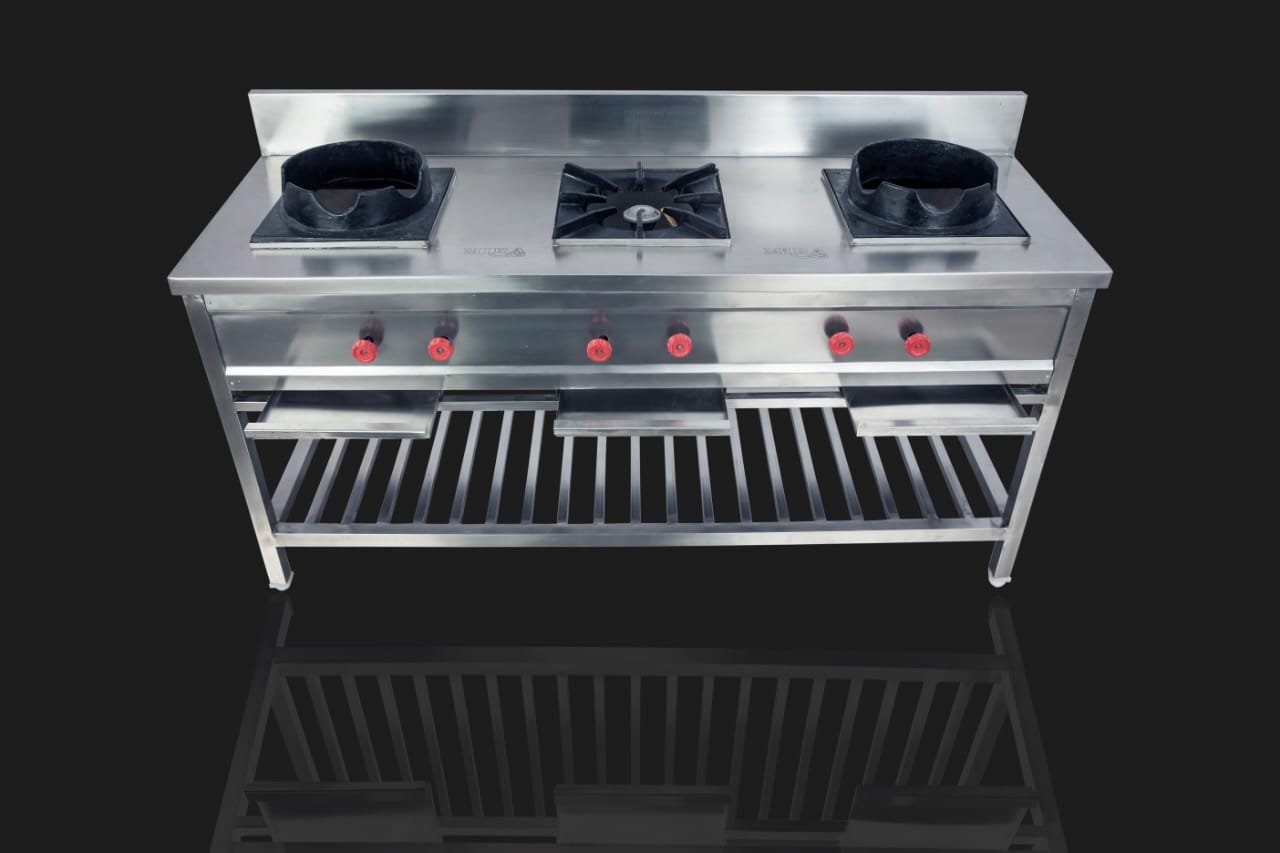 THREE BURNER GAS /STOVE